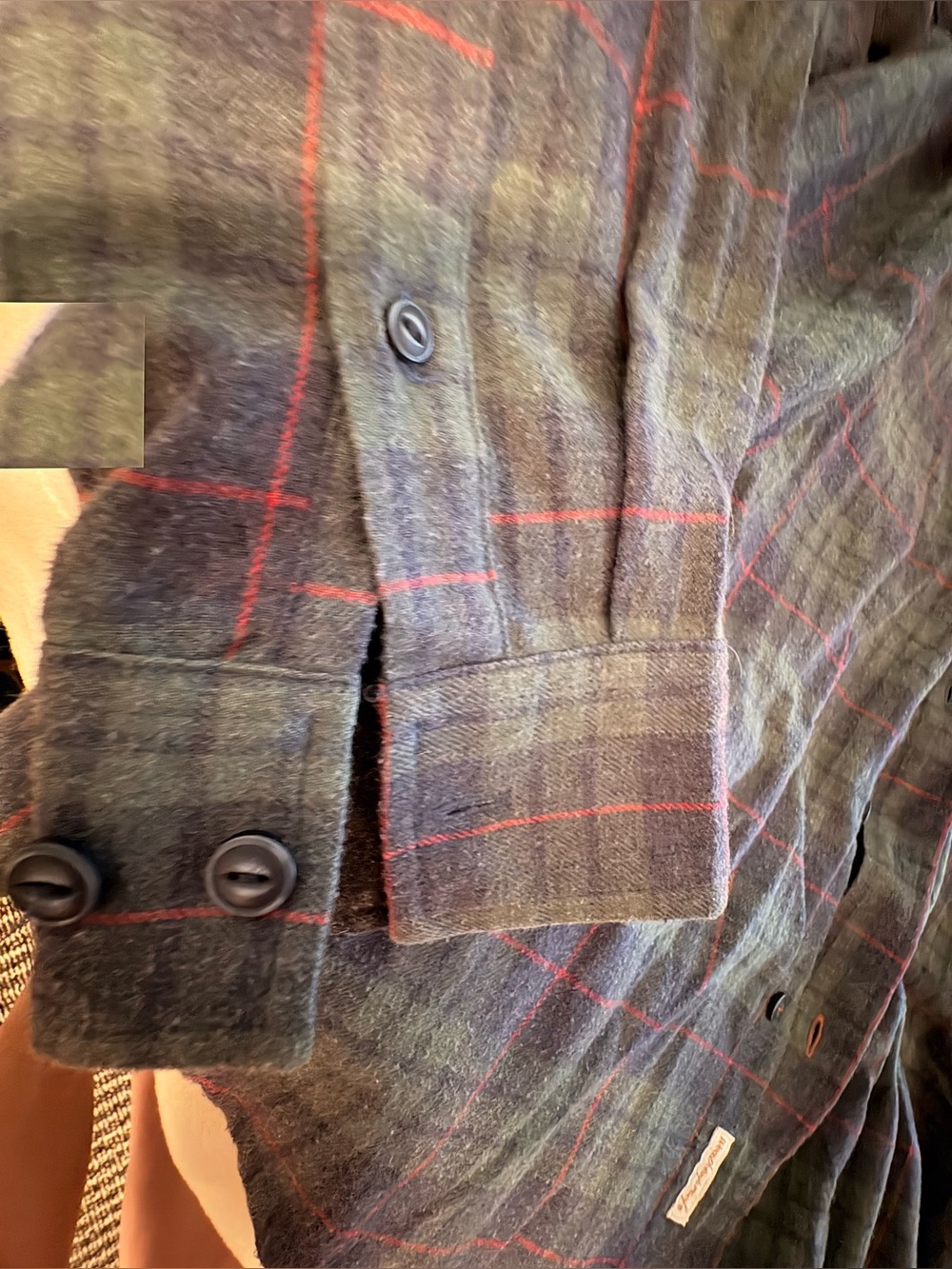 Xtra Large Weatherproof Flannel - Picture 4 of 5